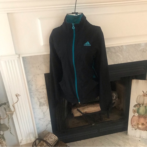 EUC Woman’s Adidas Lightweight Jacket Size Small - Picture 8 of 9